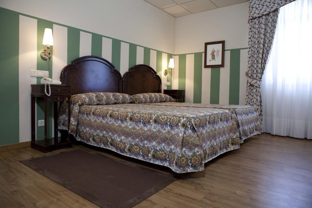Hotel Dona Jimena Villarcayo Phòng bức ảnh