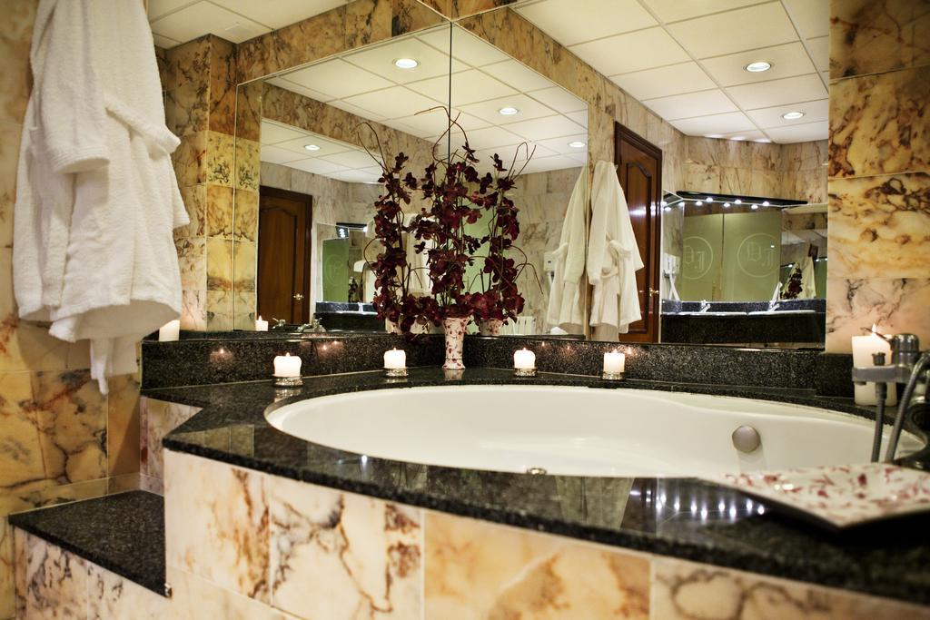 Hotel Dona Jimena Villarcayo Phòng bức ảnh